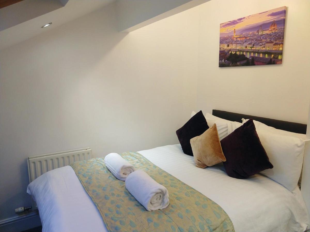 Derwent Street Apartment 3 - Self Contained - 2 Bed Self Catering Apartment Веркінґтон Екстер'єр фото